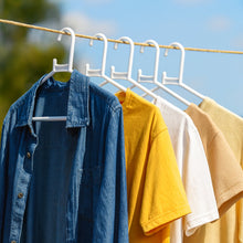 Plastic Clothes Hangers – Set of 6